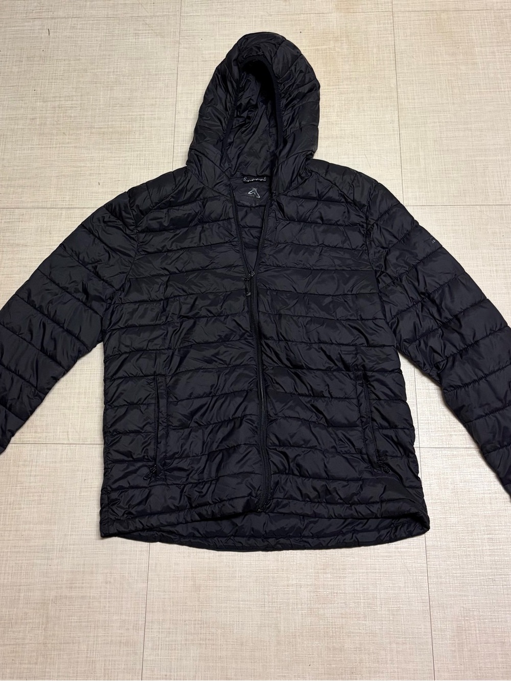 ZeroXposur Men's Black Hooded Lightweight Puffer Jacket
